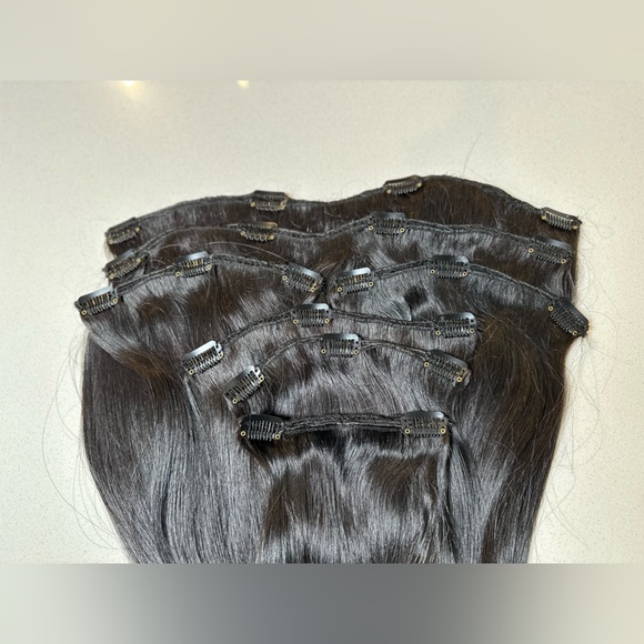 Custom clip in hair extensions 100% human hair 7 pieces doubled weft 18 to 20in - Picture 3 of 4